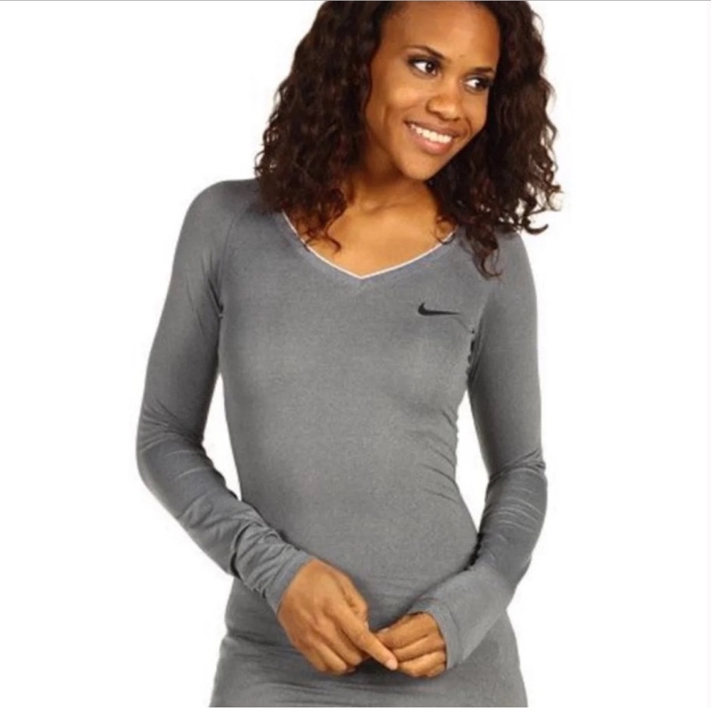 NEW Nike Core Fitted Long-sleeve Carbon Heather Grey Thumb Hole Top Size Small